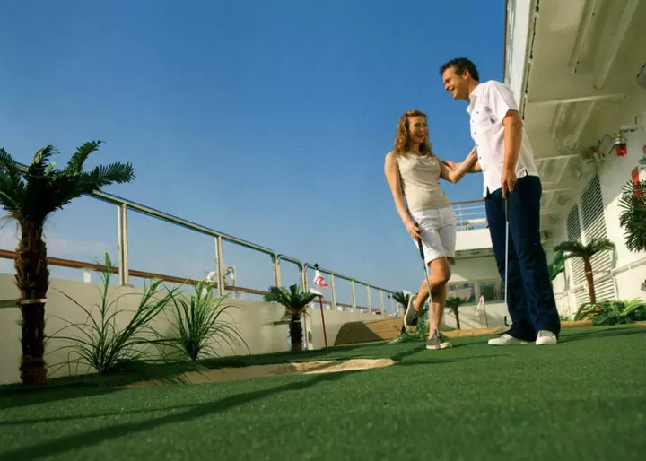 Nave fincantieri costa deliziosa idea golf