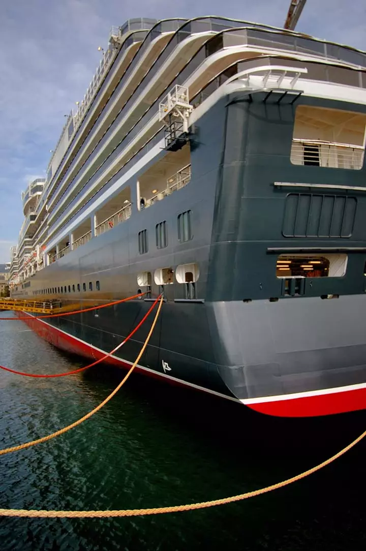 Nave fincantieri cunard queen victoria idea ormeggi