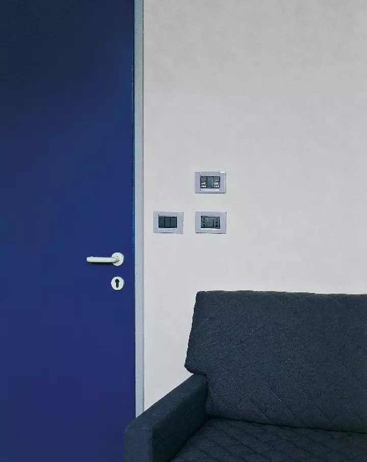 Sanita ospedale manzoni lecco idea particolare muro