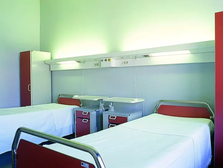 Sanita ospedale versilia viareggio idea letti