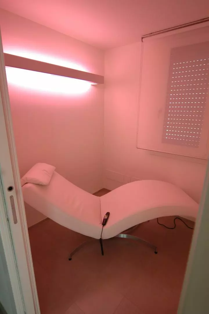 Sanita studio dentistico alte ceccato plana lettino