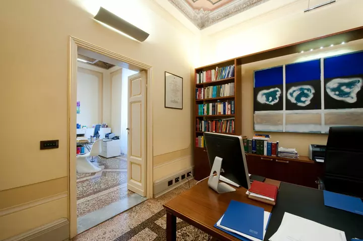 Terziario uffici direzionali firenze eikon scrivania ufficio