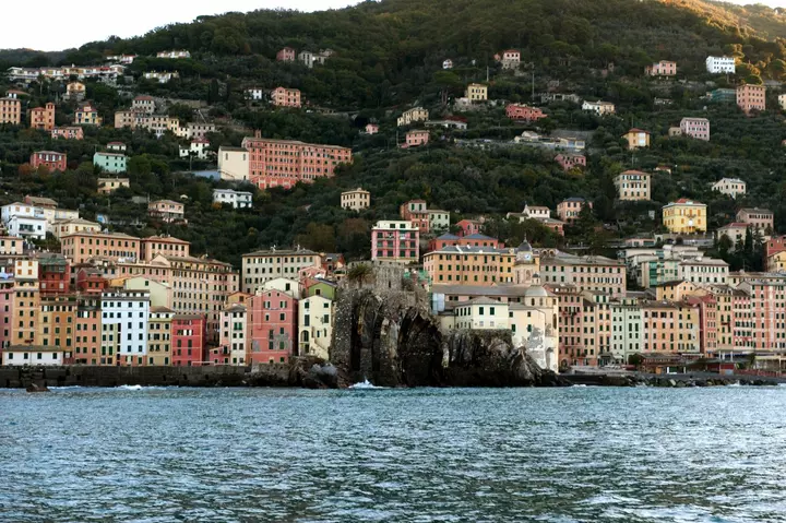 Edifici storici san fruttuoso camogli capodimonte idea veduta esterna panoramica