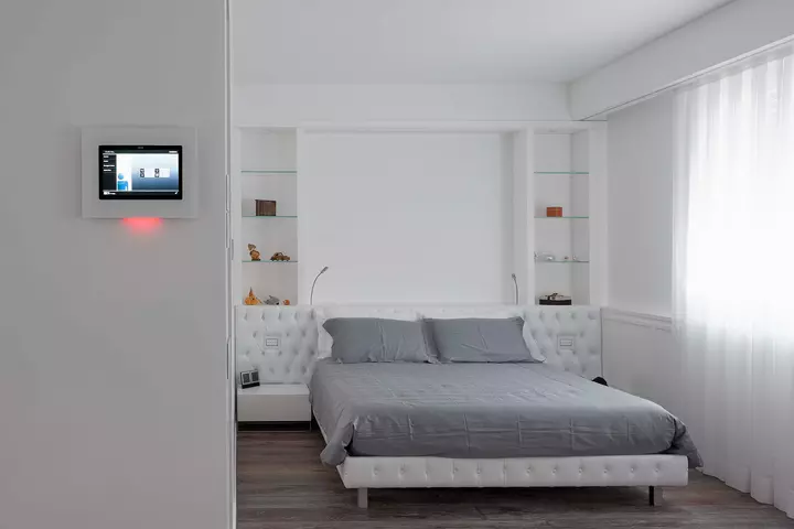 Multimedia video touch screen e camera da letto