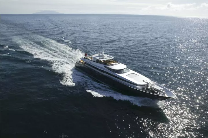 Yacht ad lib alloy idea nave