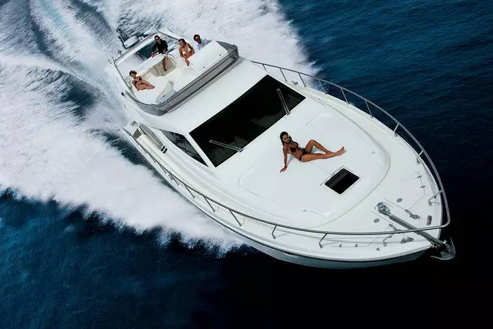Yacht ferretti plana panoramica