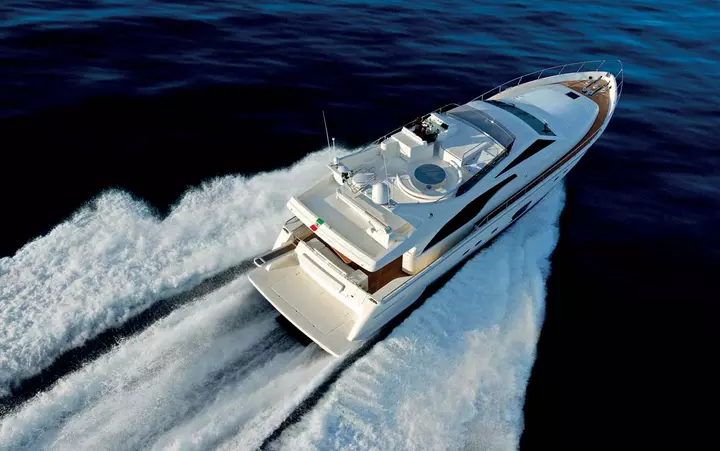 Yacht ferretti idea panoramica