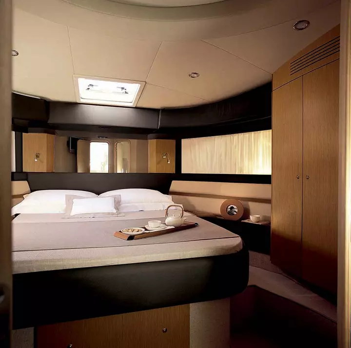 Yacht ferretti plana camera da letto