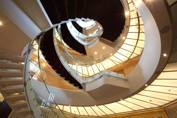 Yacht mariotti seabourn sojourn plana scalinata