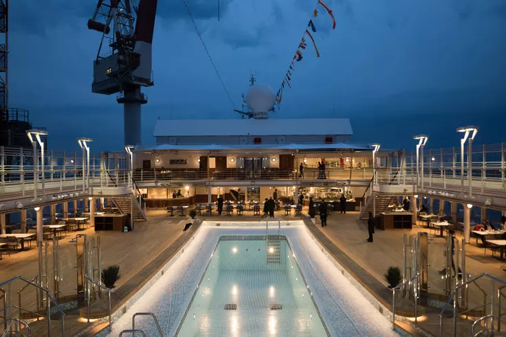 Vimar domotica navale - Fincantieri, Silver Muse, Silversea Cruises - piscina esterna