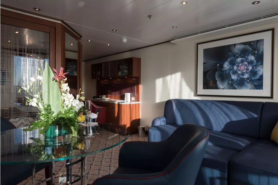 Vimar - Fincantieri, Seabourn Encore, Seabourn Cruise Line - Salotto prospettiva
