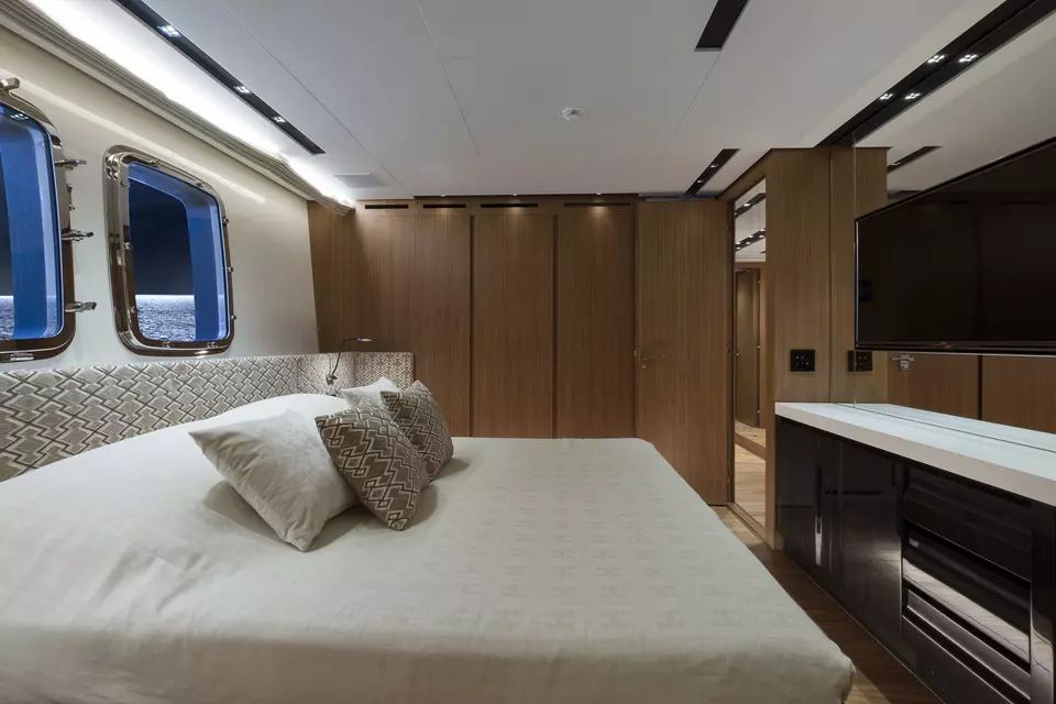 Vimar_Yacht_San Lorenzo_Bedroom
