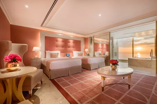 Okada-Manila-Rooms-Premium-Suite-Bedroom-7Luxch8