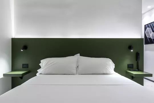 Vimar progetto alberghiero The city hotel Ancona tastiera letto