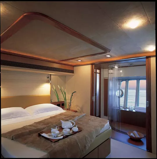 Yacht ferretti idea camera da letto