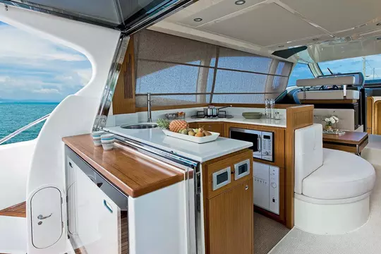 Yacht ferretti idea cucina
