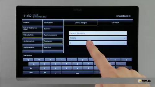 Linee guida per la messa in funzione e la personalizzazione del Multimedia Video Touch Screen 10
