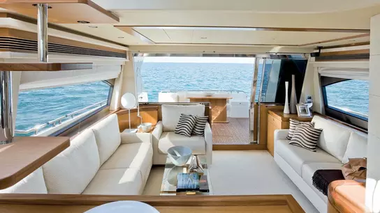 Yacht ferretti idea ambiente