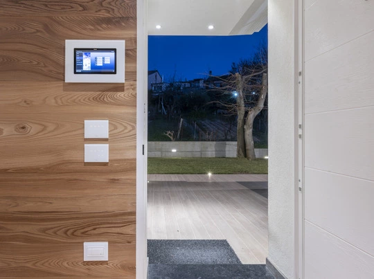 05 Vimar Villa Privata Ingresso