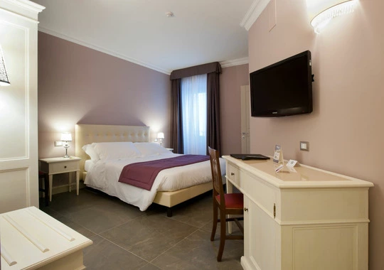 Edifici storici palazzo dei mercanti ascoli piceno plana camera da letto