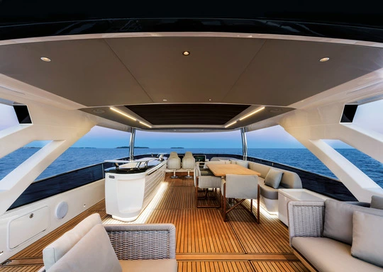 Navetta 73 Absolute 08