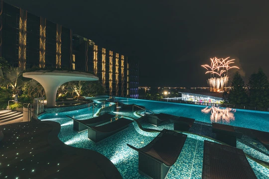 Ok Pool Deck 54