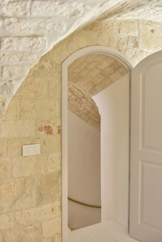 Referenza Hotel Borgo Aratico Puglia Vimar Arké Ingresso