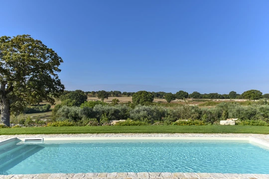 Referenza Hotel Borgo Aratico Puglia Vimar Arké Piscina
