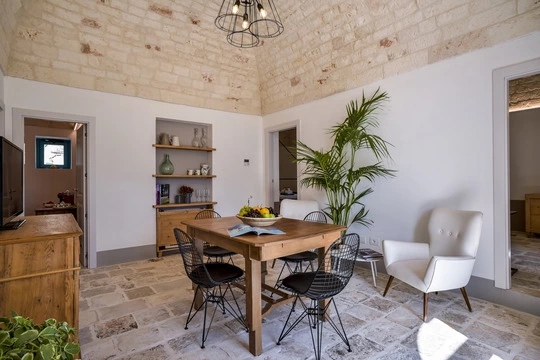 Referenza Hotel Borgo Aratico Puglia Vimar Arke Sala