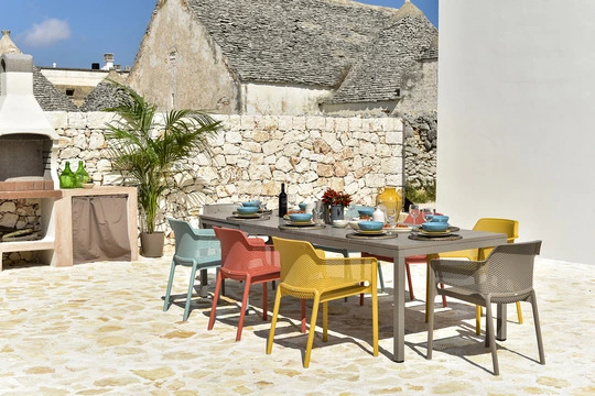 Referenza Hotel Borgo Aratico Puglia Vimar Arké Tavolo esterno