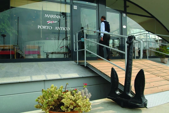Terziario porto antico genova idea ingresso