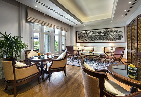 Vimar The Fullerton Hotel Singapore The Straits Club (Lounge Area)