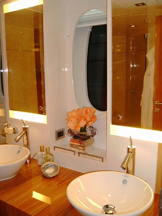 Yacht catwalk kaiserwerft idea bagno