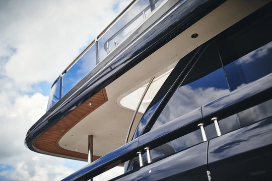 Yacht Princess X95 Vimar Eikon Chrome Round Ext