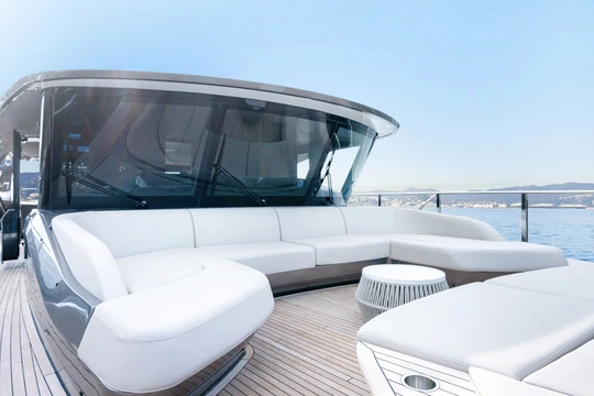 Yacht Princess X95 Vimar Eikon Chrome round flybridge foredeck