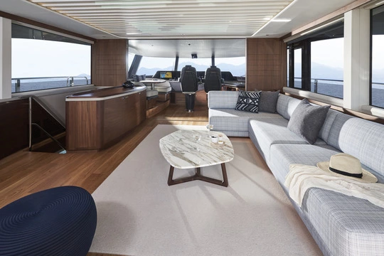 Yacht Princess X95 Vimar Eikon Chrome Round Skylounge