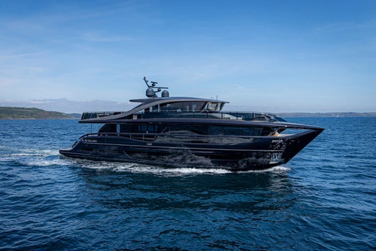 Yacht Princess X95 Vimar Eikon Chrome Round Starboard